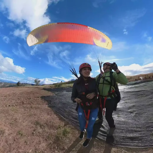 Vuelo En Parapente Girón